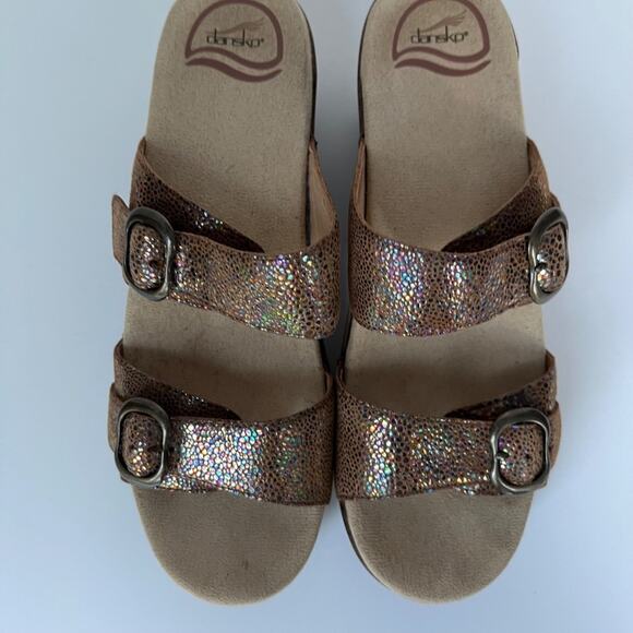 Dansko Sophie Sandals 9.5 Wedge Leather Clogs 40 Iridescent Neutral Boho Wedges - Picture 4 of 16
